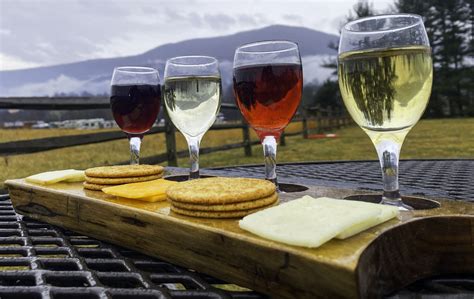 vroni's wine flight|Wine flight & Cheese board .